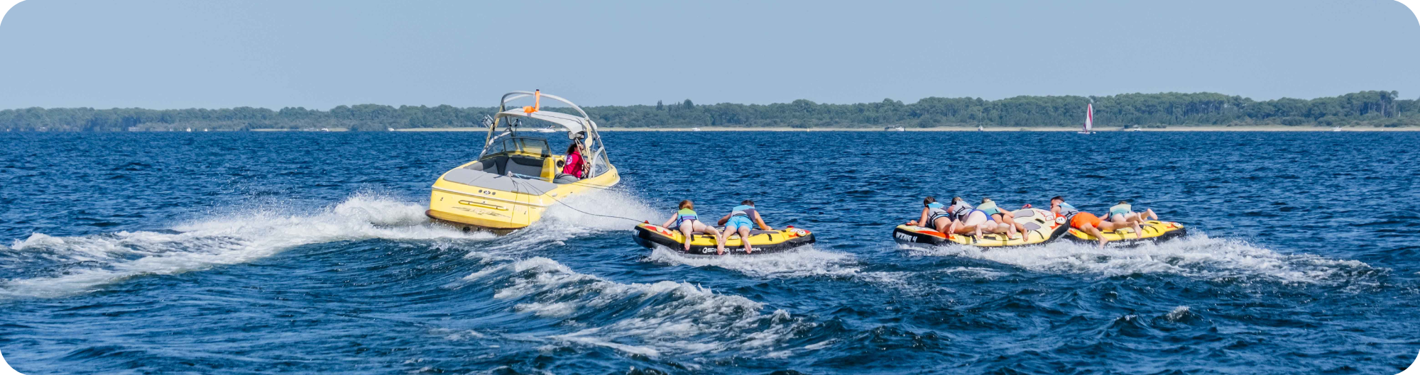 Une activité bouée tractée pour un EVJF à Biscarrosse