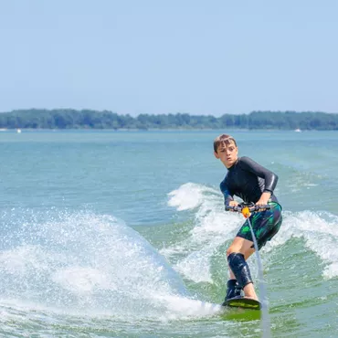 On a testé le ski nautique à Sanguinet et à Biscarrosse