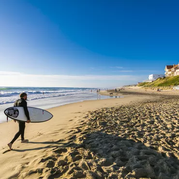 Surfing in Biscarrosse