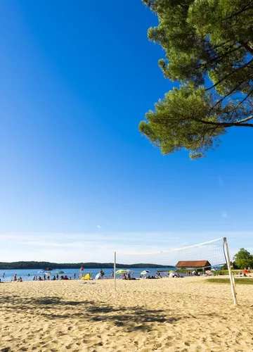 Sainte-Eulalie en Born beach for a sporty walk with friends