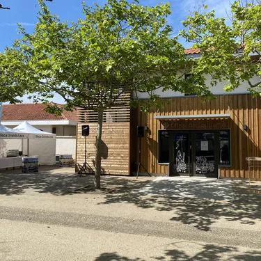 La nouvelle facade de l'Office de Tourisme de Biscarrosse-Plage