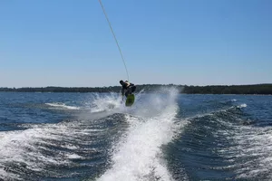 wake-surf-maguide-lac-bisca