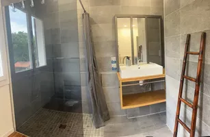 23. douche italienne 1er étage