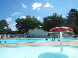 Langeot-piscine