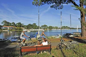 velo-pistes-cyclables-grands-lacs