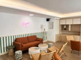 Le Spot 9