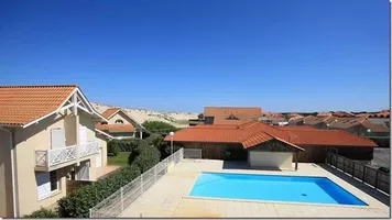 residence-soleil-piscine-bisca